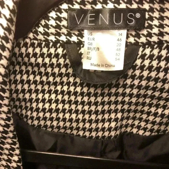 Women’s Crop Blazer - Picture 4 of 16